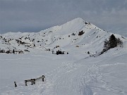 Sulle nevi dei Piani di Artavaggio (1650 m) da Avolasio (1050 m)